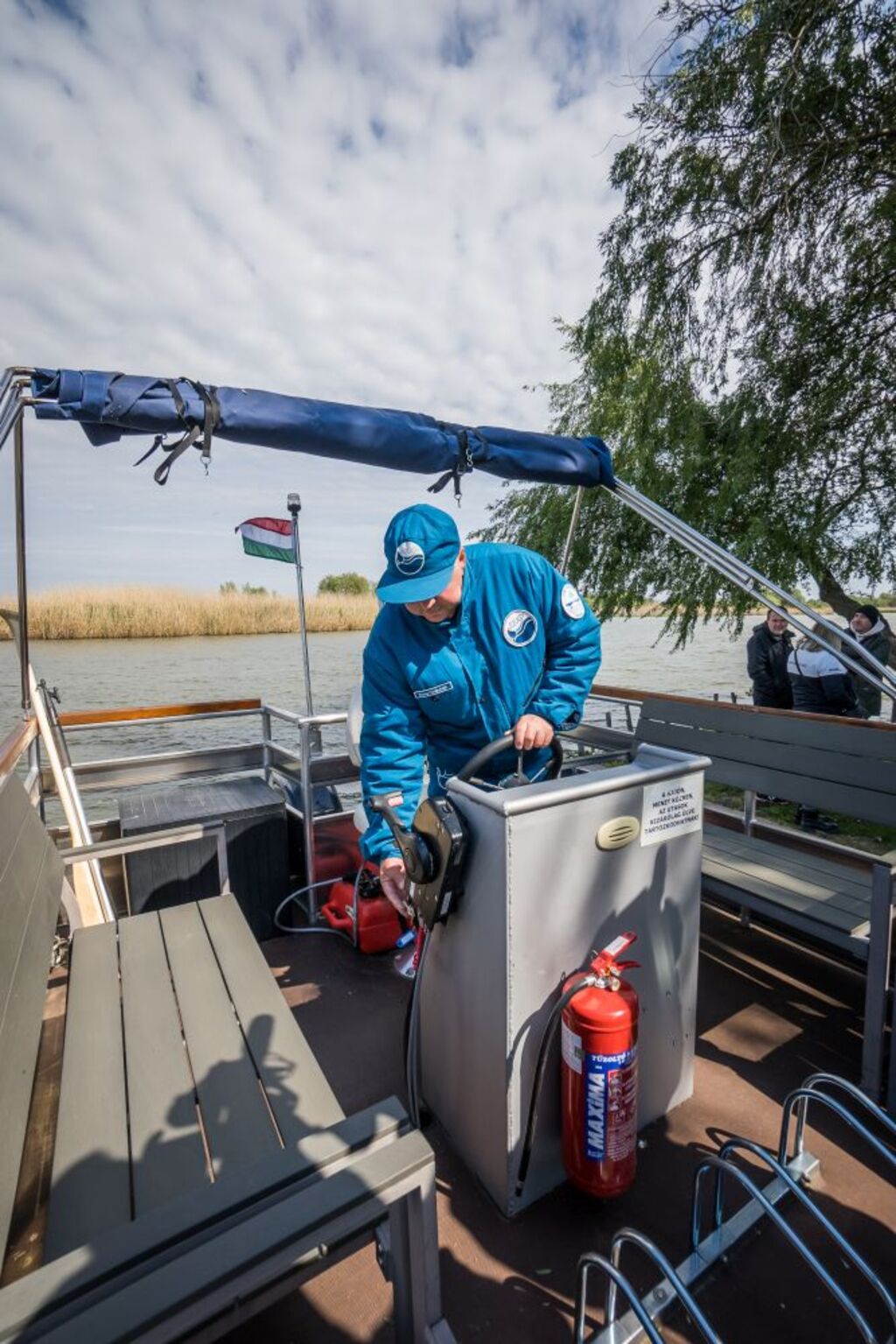 Kerékpáros kompok a Tisza-tónál