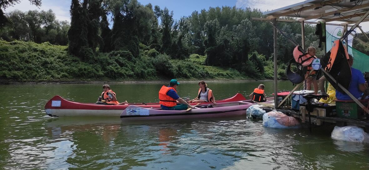 KÖTIVIZIG bronzérem a PET kupán